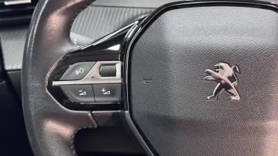 Sell Peugeot 2008 2022 - 16750 EUR, 71000 km - AUTO.MOTO.pt