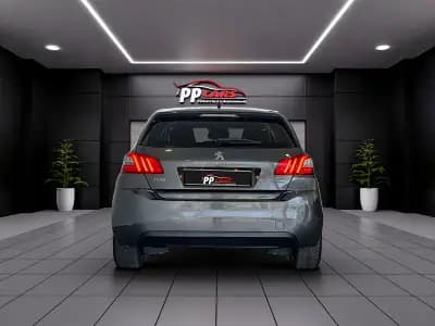 Vendo Peugeot 308 2018 - 12950 EUR, 134000 km - AUTO.MOTO.pt