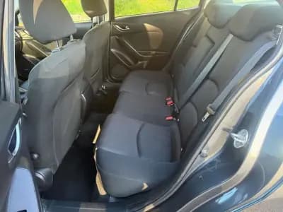 Vendo Mazda 3 2016 - 9800 EUR, 223000 km - AUTO.MOTO.pt