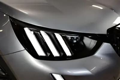 Vendo Peugeot 2008 2021 - 23900 EUR, 30000 km - AUTO.MOTO.pt