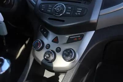 Sell Chevrolet Aveo 2013 - 6500 EUR, 159900 km - AUTO.MOTO.pt