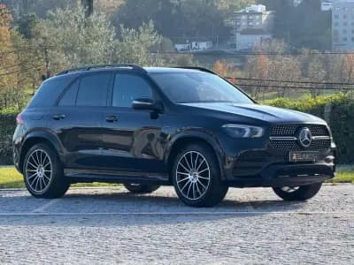 Vendo Mercedes-Benz GLE 350 2021 - 53999 EUR, 137500 km - AUTO.MOTO.pt