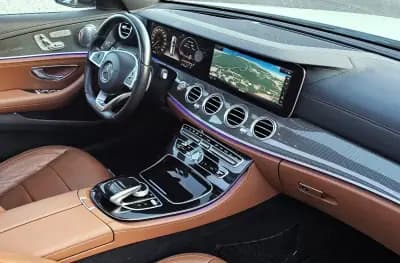 Vendo Mercedes-Benz E 220 2017 - 31500 EUR, 150000 km - AUTO.MOTO.pt