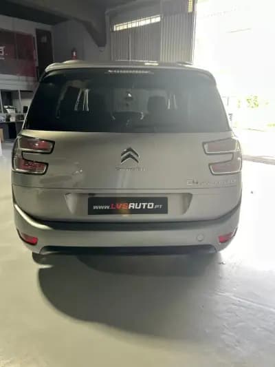 Sell Citroën C4 Spacetourer 2018 - 17000 EUR, 105700 km - AUTO.MOTO.pt