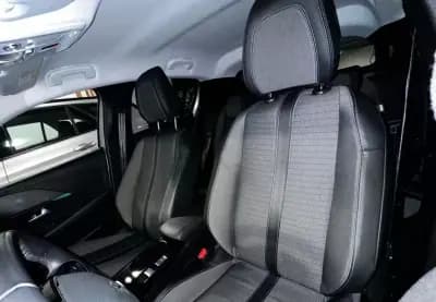 Vendo Peugeot e-208 2020 - 15400 EUR, 34819 km - AUTO.MOTO.pt