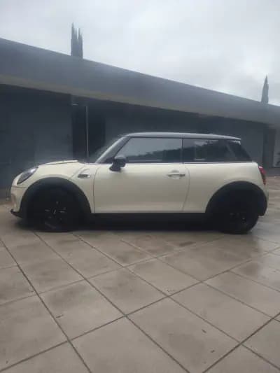 Vendo MINI One 2014 - 10900 EUR, 138000 km - AUTO.MOTO.pt