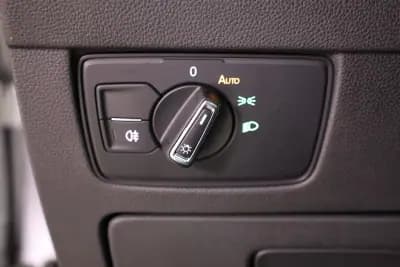 Vendo Volkswagen Passat Variant 2021 - 25990 EUR, 70682 km - AUTO.MOTO.pt