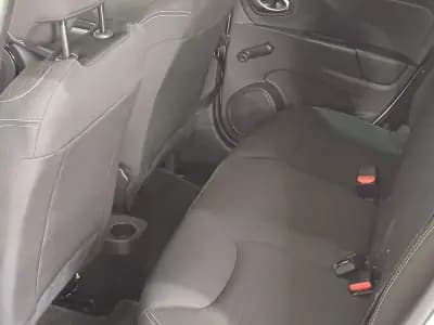 Sell Renault Clio 2017 - 12190 EUR, 82674 km - AUTO.MOTO.pt