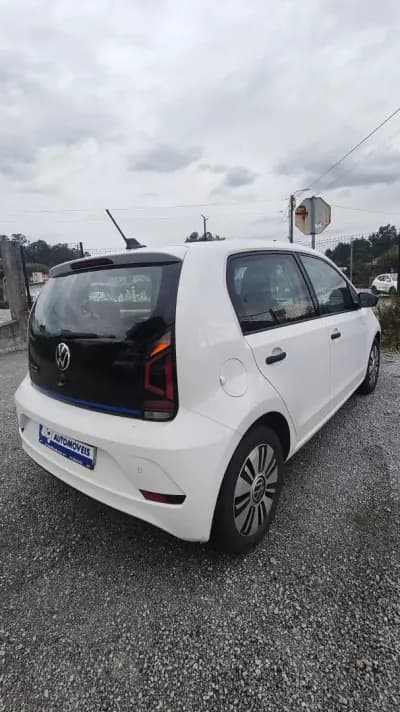 Vendo Volkswagen e-Up! 2020 - 11998 EUR, 0 km - AUTO.MOTO.pt