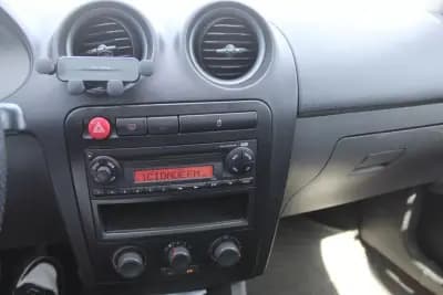 Vendo SEAT Ibiza 2007 - 5450 EUR, 149000 km - AUTO.MOTO.pt