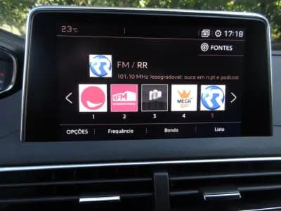 Vendo Peugeot 3008 2019 - 22990 EUR, 98000 km - AUTO.MOTO.pt