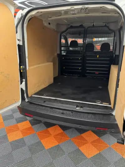 Vendo Fiat Doblo 2019 - 7900 EUR, 191383 km - AUTO.MOTO.pt