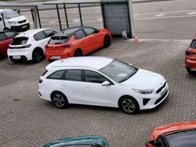 Vendo Kia Ceed SW 2020 - 15500 EUR, 58500 km - AUTO.MOTO.pt