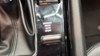 Sell Jeep Compass 2023 - 25000 EUR, 65000 km - AUTO.MOTO.pt