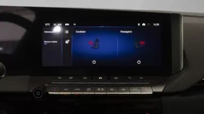 Vendo Opel Astra 2024 - 24450 EUR, 13500 km - AUTO.MOTO.pt