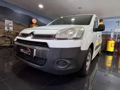 Vendo Citroën Berlingo 2014 - 8450 EUR, 263000 km - AUTO.MOTO.pt