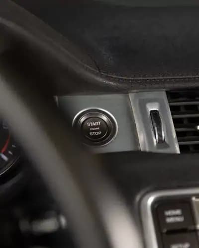 Sell Land Rover Range Rover Evoque 2013 - 20450 EUR, 180000 km - AUTO.MOTO.pt