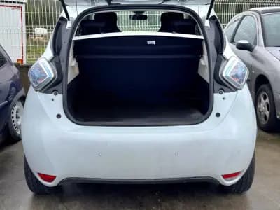 Vendo Renault Zoe 2018 - 10780 EUR, 52260 km - AUTO.MOTO.pt