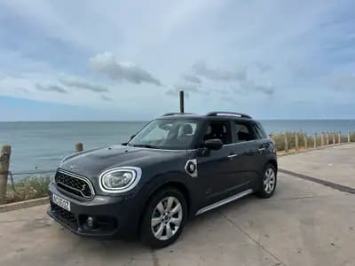 Vendo MINI Countryman 2020 - 25000 EUR, 81000 km - AUTO.MOTO.pt