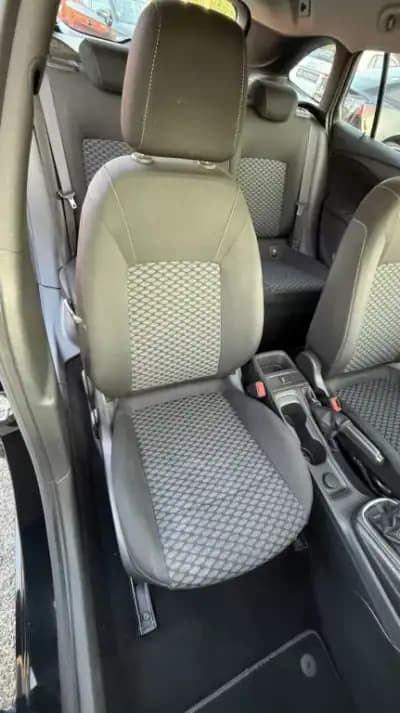 Vendo Opel Astra Sports Tourer 2021 - 11640 EUR, 149717 km - AUTO.MOTO.pt