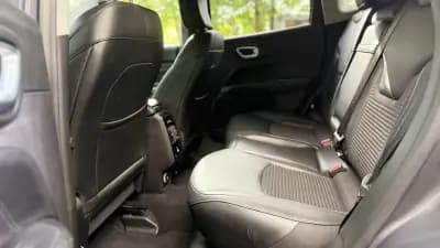 Sell Jeep Compass 2023 - 25000 EUR, 65000 km - AUTO.MOTO.pt