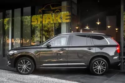 Vendo Volvo XC 90 2021 - 48990 EUR, 93199 km - AUTO.MOTO.pt