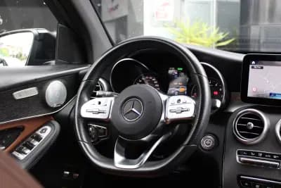 Vendo Mercedes-Benz GLC 300 2020 - 36900 EUR, 148682 km - AUTO.MOTO.pt