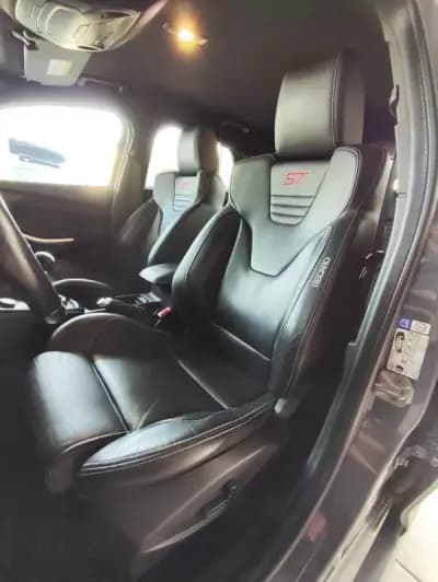 Vendo Ford Focus 2015 - 20500 EUR, 125550 km - AUTO.MOTO.pt