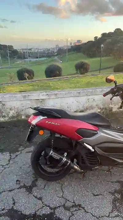 Sell Yamaha NMAX 2017 - 1600 EUR, 57000 km - AUTO.MOTO.pt