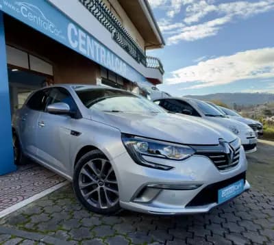 Sell Renault Mégane 2020 - 17950 EUR, 114000 km - AUTO.MOTO.pt