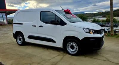 Vendo Peugeot Partner 2022 - 14900 EUR, 84625 km - AUTO.MOTO.pt