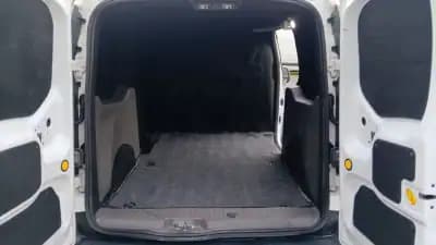 Vendo Ford Transit Connect 2018 - 12300 EUR, 207321 km - AUTO.MOTO.pt