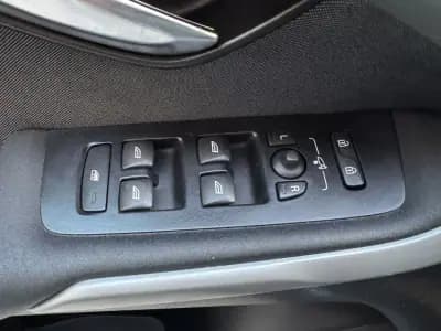 Sell Volvo V40 Cross Country 2013 - 13500 EUR, 164000 km - AUTO.MOTO.pt