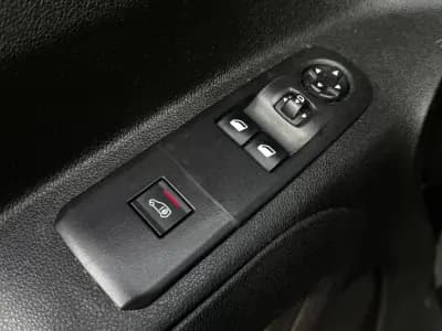 Sell Peugeot Partner 2021 - 14990 EUR, 108700 km - AUTO.MOTO.pt