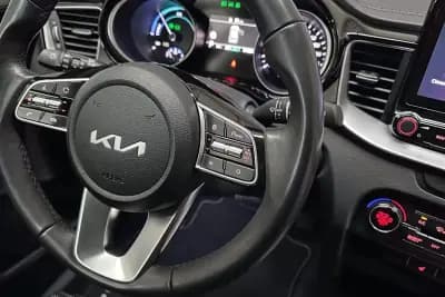 Sell Kia XCeed 2022 - 21950 EUR, 37220 km - AUTO.MOTO.pt