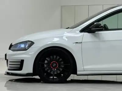 Vendo Volkswagen Golf 2013 - 19890 EUR, 186000 km - AUTO.MOTO.pt