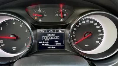 Vendo Opel Astra Sports Tourer 2021 - 11640 EUR, 149717 km - AUTO.MOTO.pt