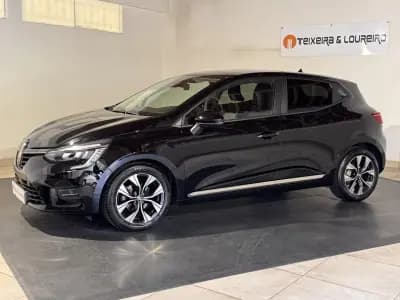 Vendo Renault Clio 2023 - 16250 EUR, 68855 km - AUTO.MOTO.pt