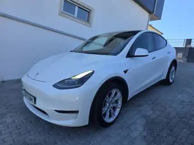 Vendo Tesla Model Y 2022 - 37000 EUR, 90000 km - AUTO.MOTO.pt