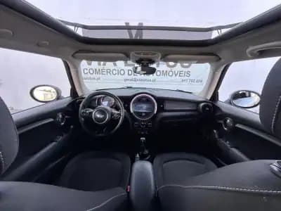 Vendo MINI Cooper 2017 - 16900 EUR, 141270 km - AUTO.MOTO.pt