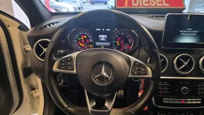 Vendo Mercedes-Benz A 200 2016 - 19950 EUR, 229807 km - AUTO.MOTO.pt