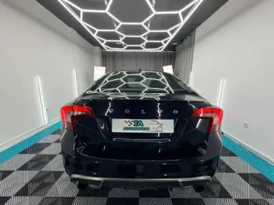 Vendo Volvo S60 2011 - 8999 EUR, 221000 km - AUTO.MOTO.pt