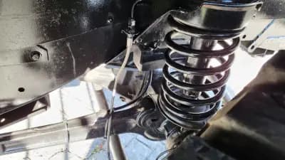 Vendo Land Rover Defender 2001 - 35000 EUR, 81787 km - AUTO.MOTO.pt