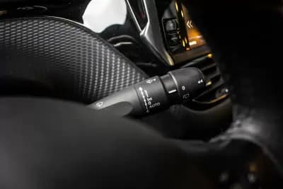 Sell Peugeot 2008 2018 - 9990 EUR, 88415 km - AUTO.MOTO.pt