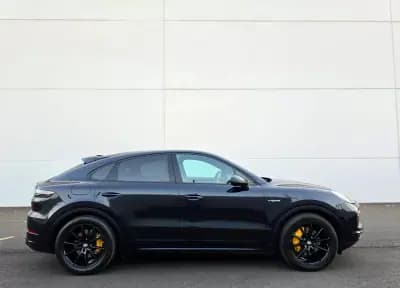 Vendo Porsche Cayenne Coupé 2021 - 89900 EUR, 57000 km - AUTO.MOTO.pt