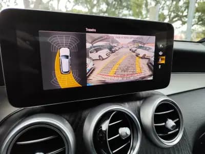 Vendo Mercedes-Benz GLC 300 2021 - 47900 EUR, 64000 km - AUTO.MOTO.pt