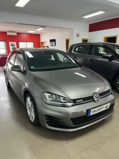 Vendo Volkswagen Golf 2015 - 18900 EUR, 147980 km - AUTO.MOTO.pt