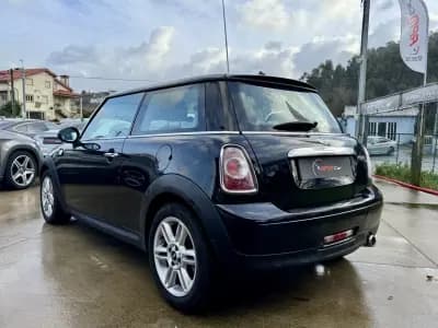 Vendo MINI Cooper 2012 - 9750 EUR, 170000 km - AUTO.MOTO.pt