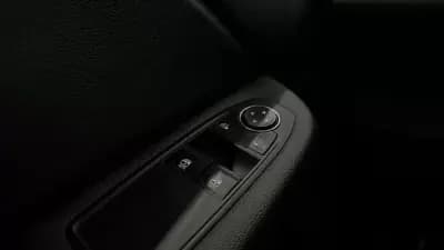 Vendo Renault Clio 2022 - 14900 EUR, 136243 km - AUTO.MOTO.pt