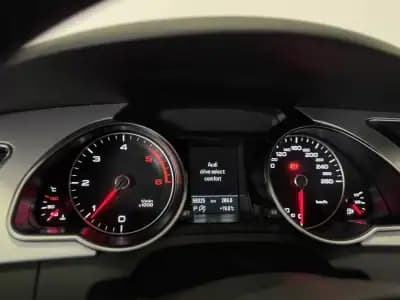 Vendo Audi A5 2015 - 21990 EUR, 59192 km - AUTO.MOTO.pt